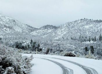 snow_on_the_mountains_of_southern_california